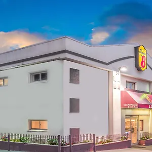 Hotel Super 8 By Wyndham Nj/nyc Area **